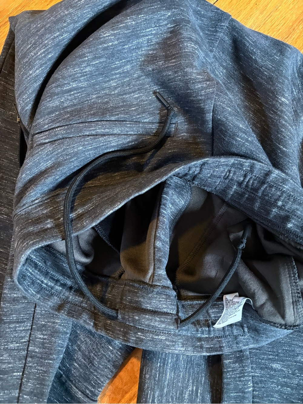 Uniqlo Dark Heather Gray Tech Fleece Tracksuit with Red Logo Patches - Picture 5 of 10
